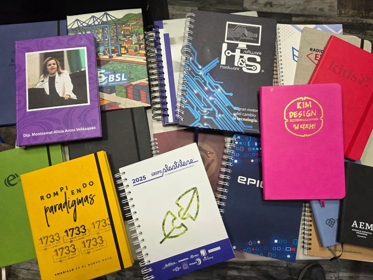 SOMOS PERSONALIZA TU LIBRETA 4